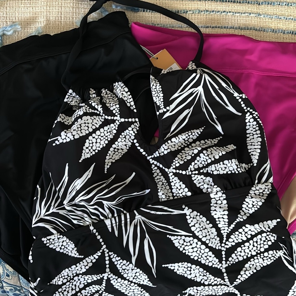 NWT 3 piece swimsuit
